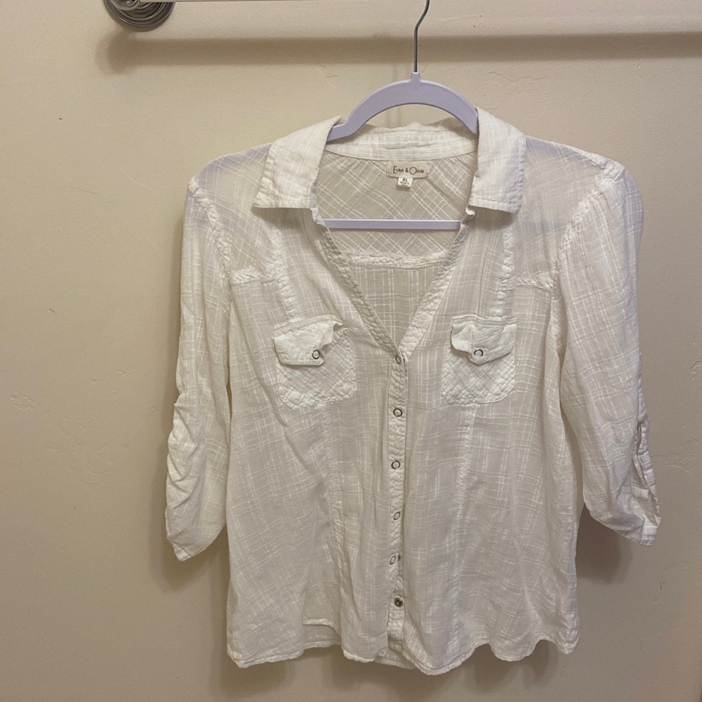 XL Girls Eden & Olivia shirt